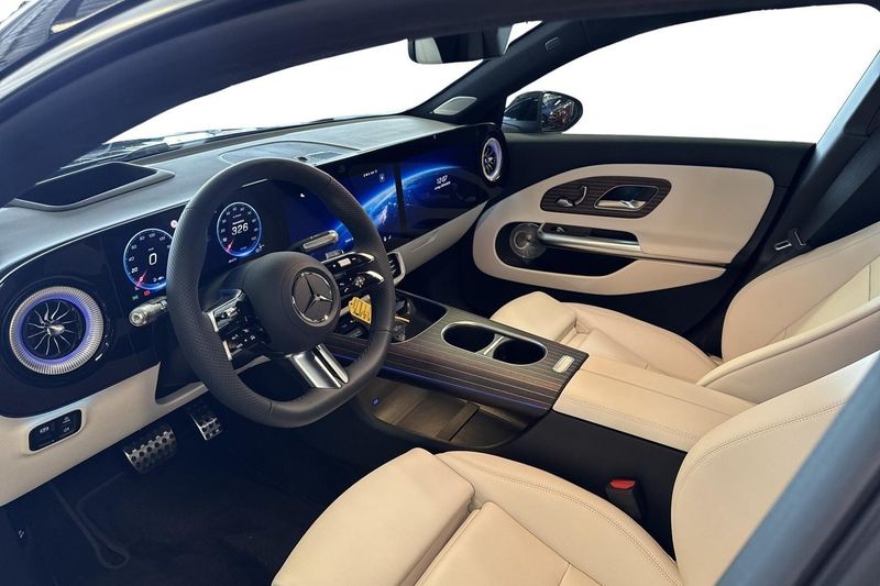 Mercedes CLA350 bild 8