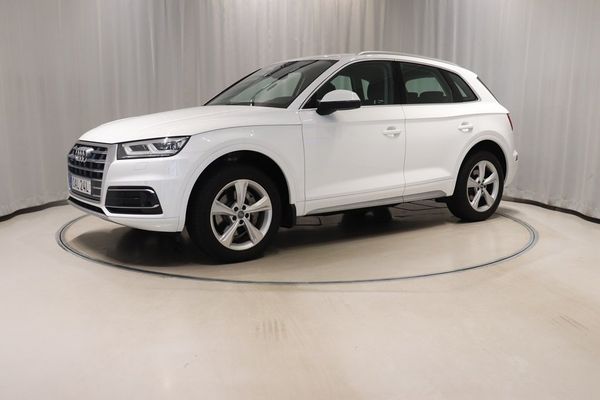 Audi Q5 45 TFSI 254hk Quattro Aut Drag Värmare Sensorer LED - 2019