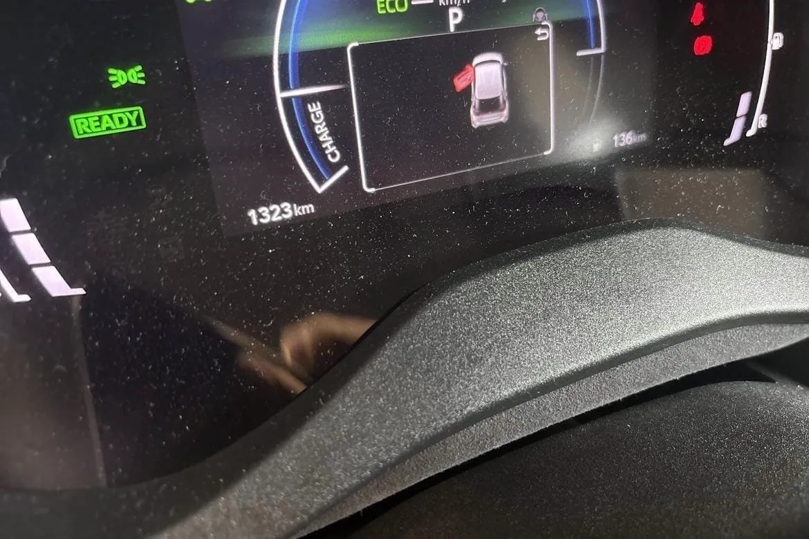 Vehicle image 11