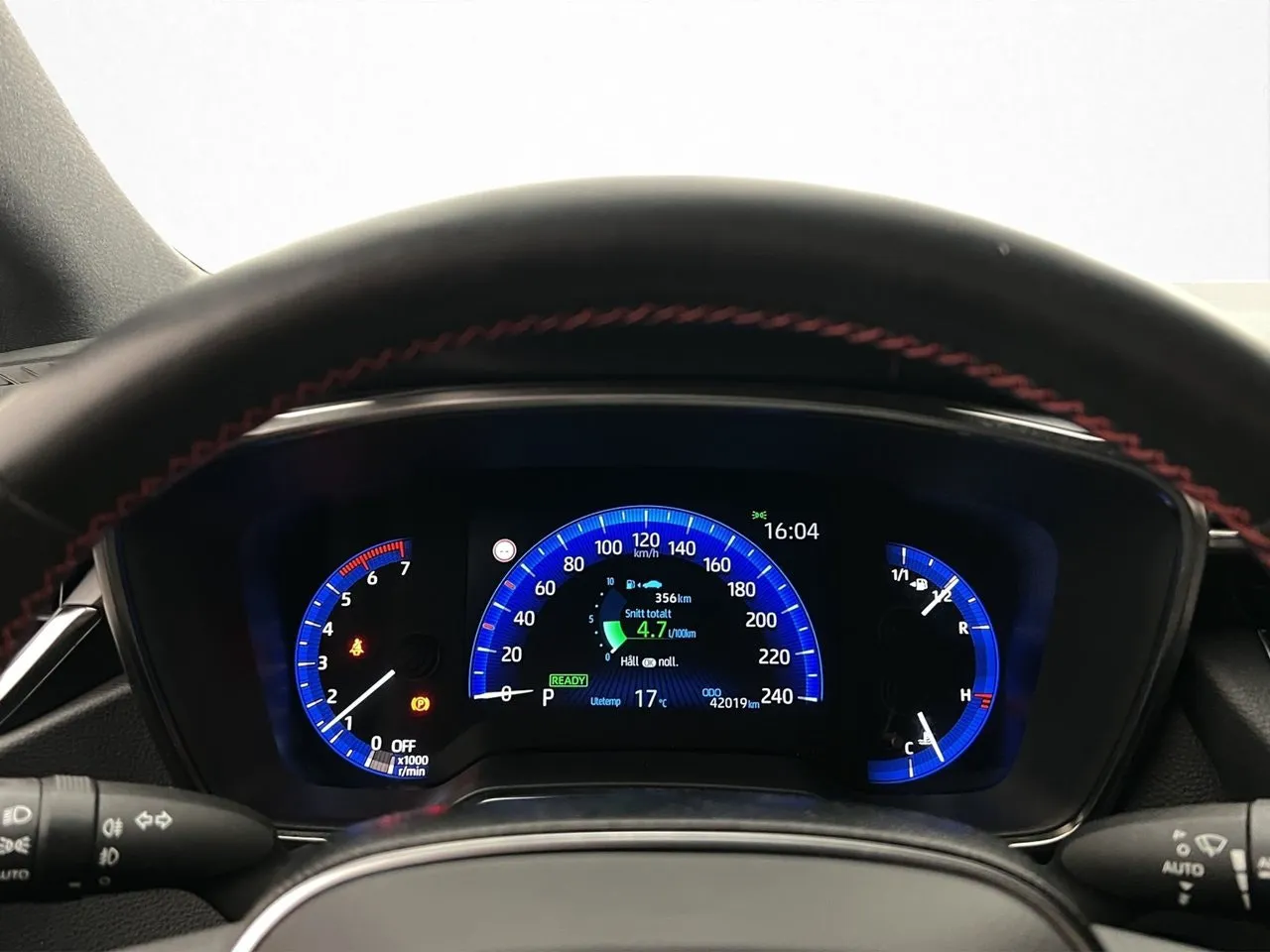 Vehicle image 14