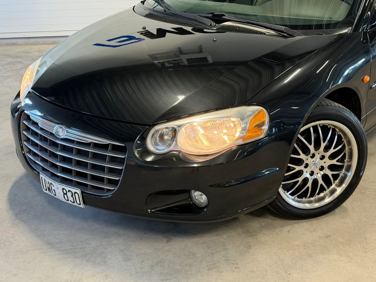 Vehicle image 12