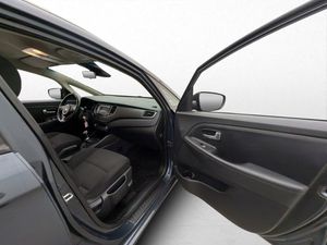 Kia Carens bild 23