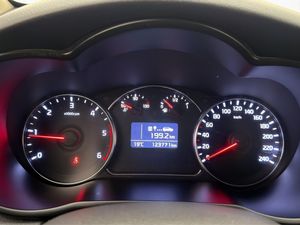 Kia Carens bild 18