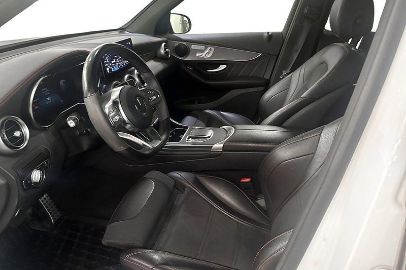 Mercedes GLC300 bild 11