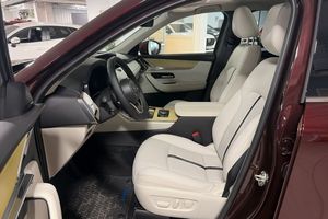 Mazda CX-80 bild 8