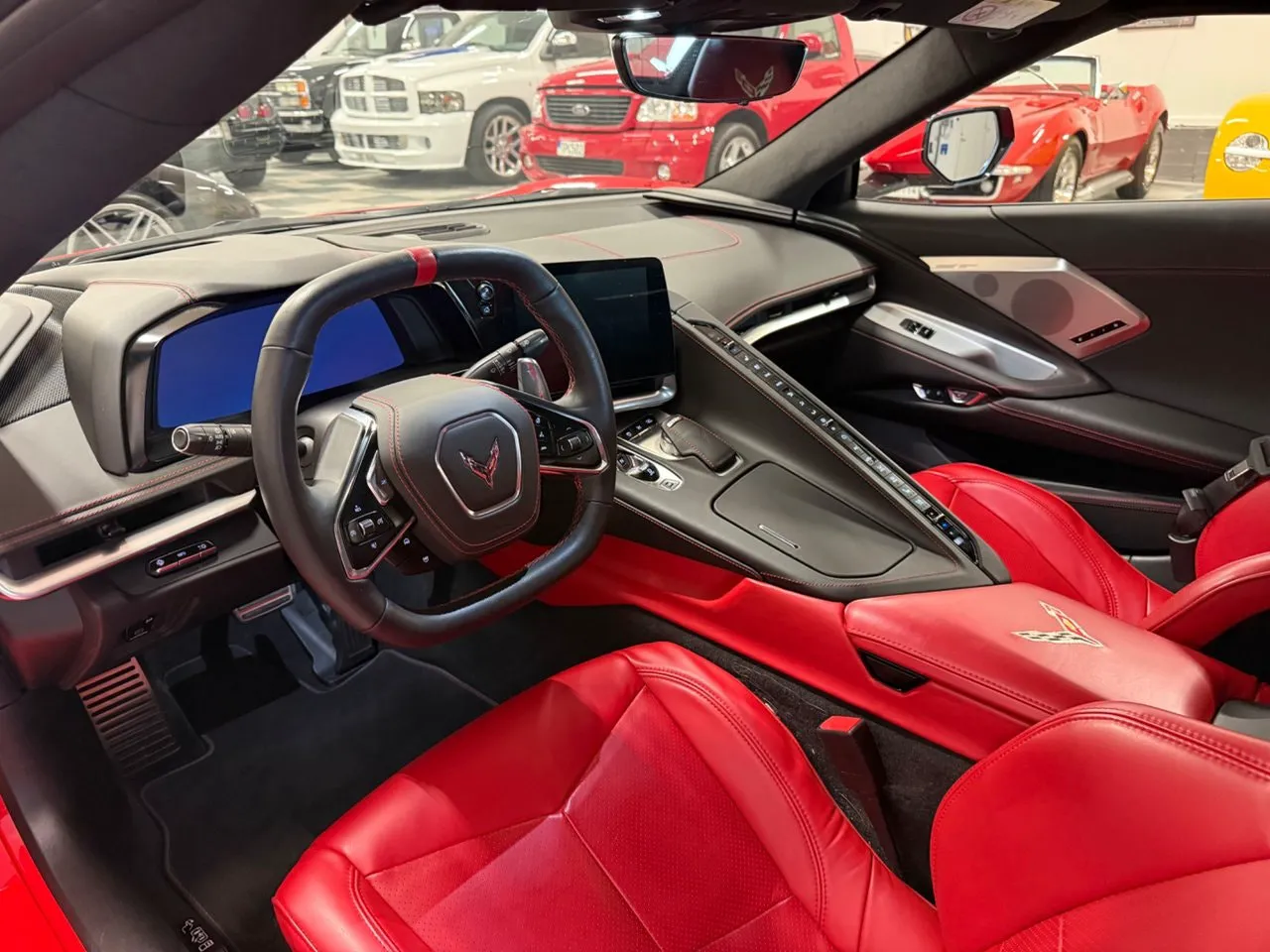 Vehicle image 25