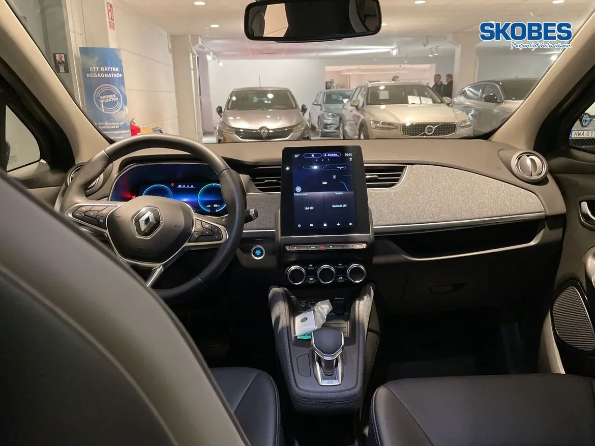 Vehicle image 21