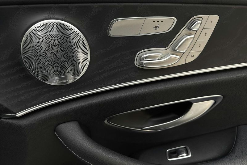 Mercedes E220 bild 16