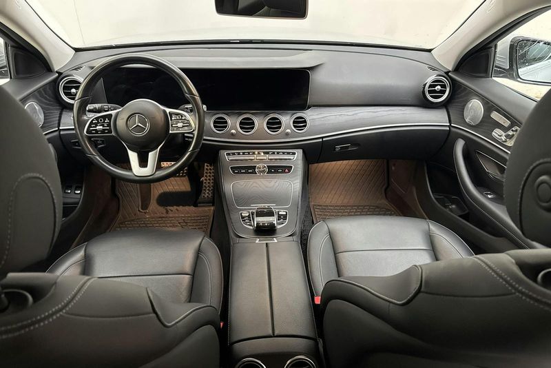 Mercedes E220 bild 6