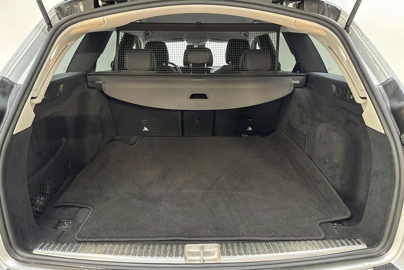 Mercedes E220 bild 9