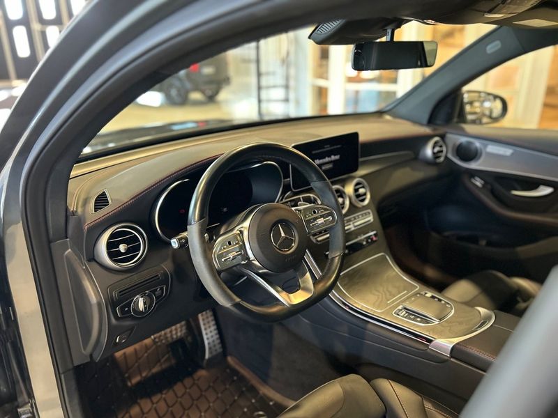 Mercedes GLC300 bild 7