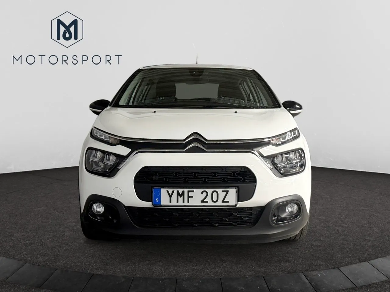 Vehicle image 7