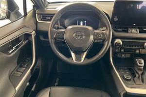 Toyota RAV4 bild 11