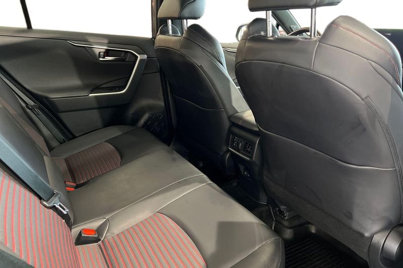 Toyota RAV4 bild 9