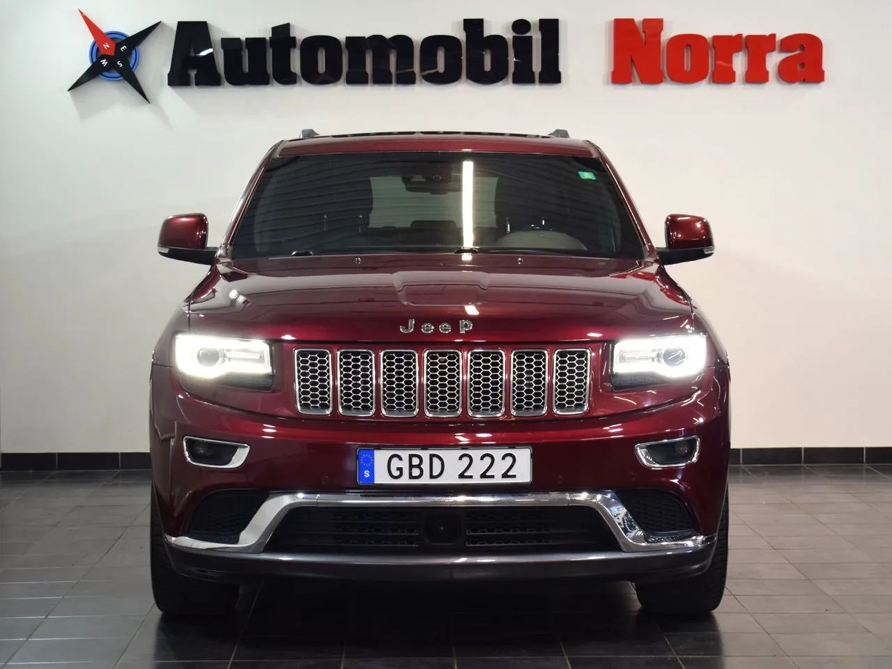 Vehicle image 3