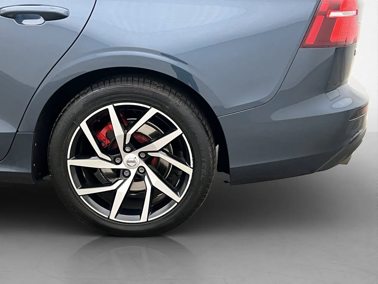 Vehicle image 29