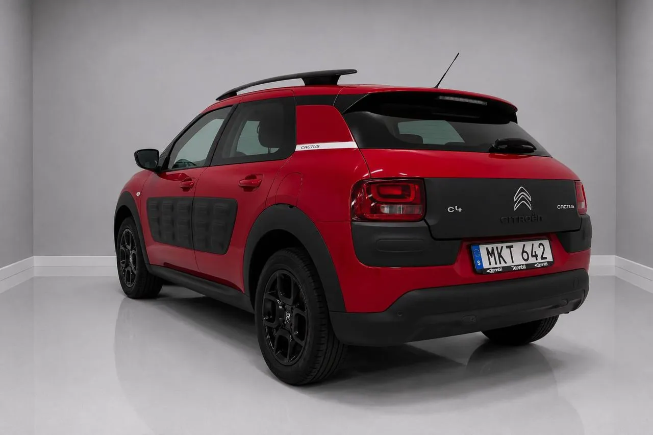Vehicle image 11