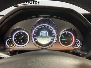 Mercedes E220 bild 14