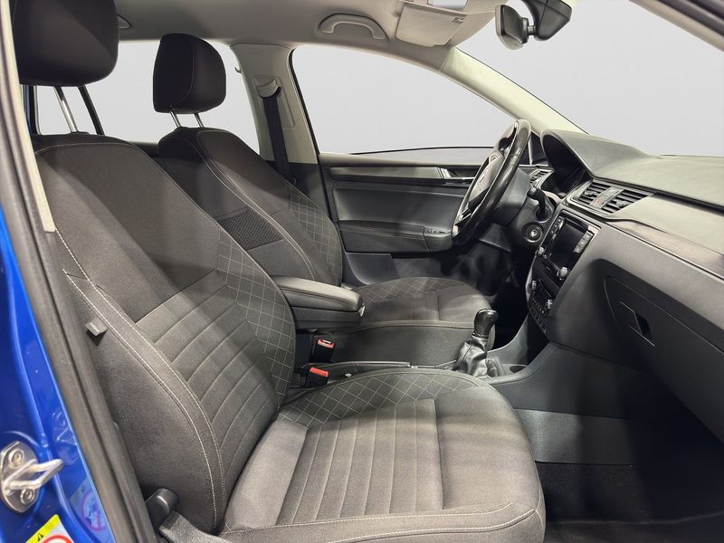 Skoda Rapid bild 10