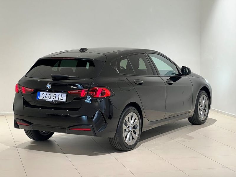 BMW 120 bild 12