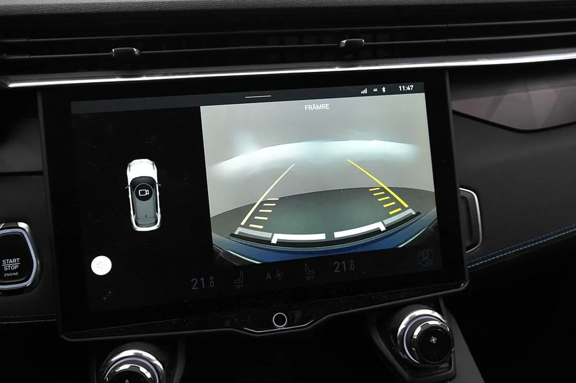 Vehicle image 19