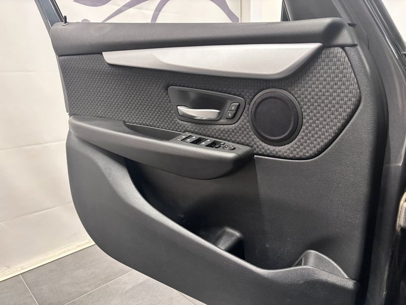 BMW 218 bild 16