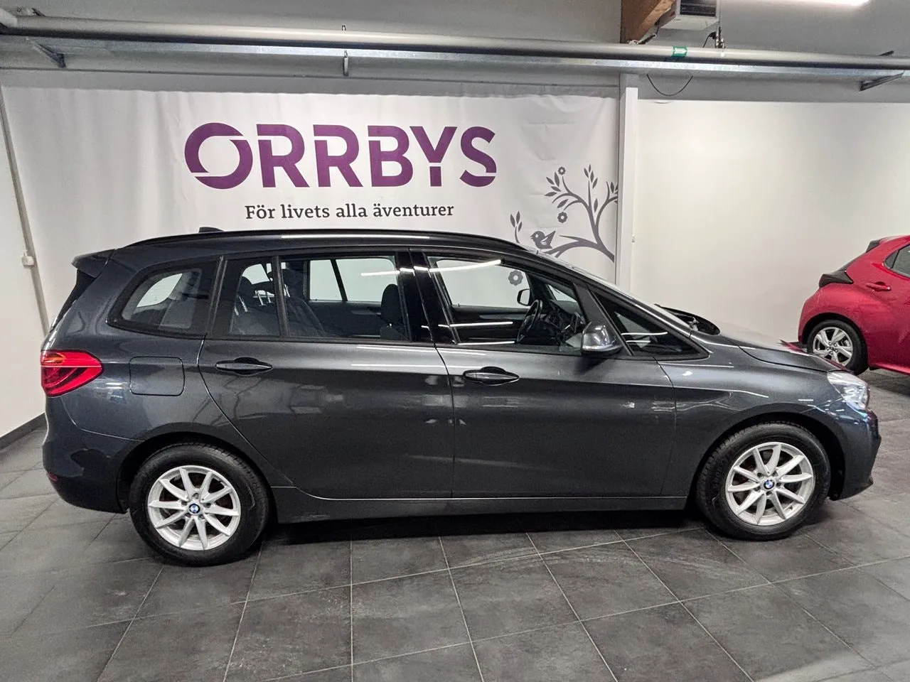 Vehicle image 2