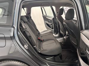 BMW 218 bild 7