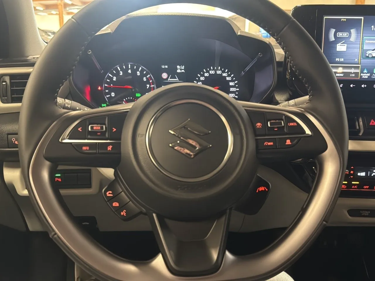 Vehicle image 15