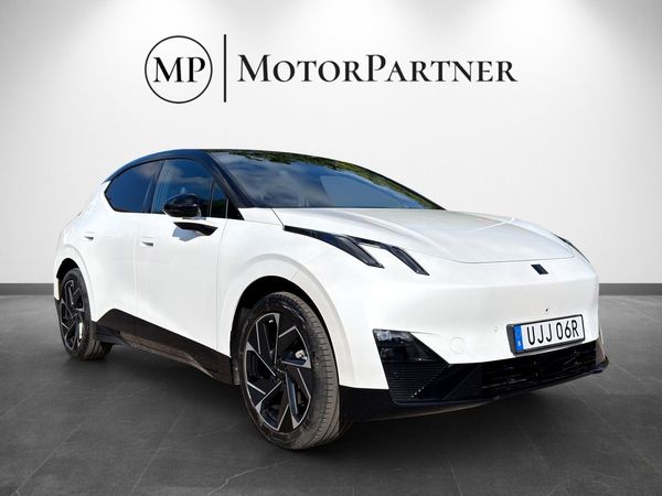 Lynk & Co 02 EV More Pano Navi Läder Drag H/K 360 Kamera MOMS - 2025