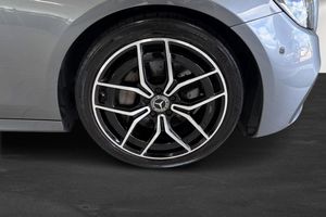 Mercedes E220 bild 6