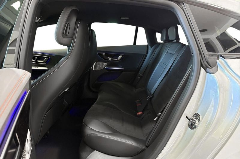Mercedes EQE350 bild 9