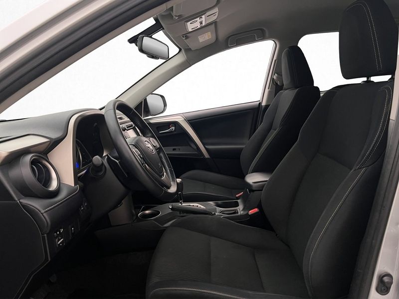 Toyota RAV4 bild 12