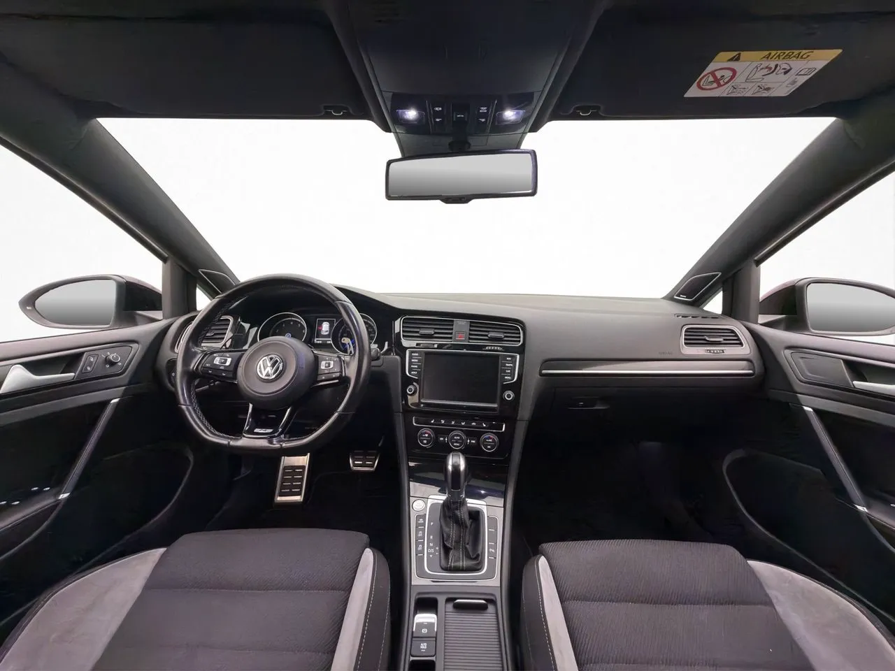 Vehicle image 14
