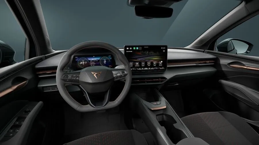 Vehicle image 10