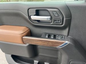Chevrolet Silverado bild 23