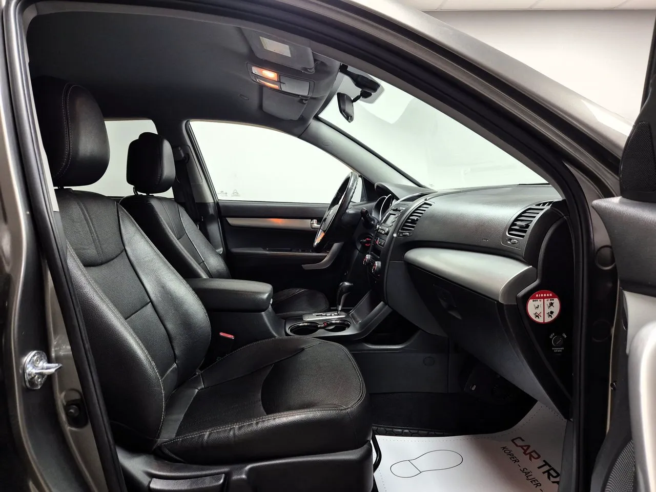 Vehicle image 21