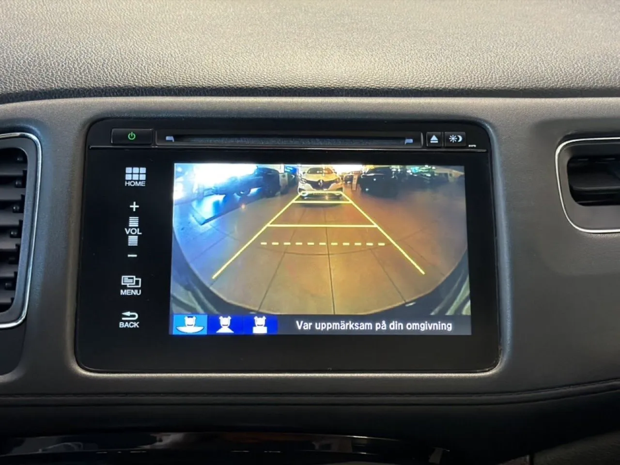 Vehicle image 18