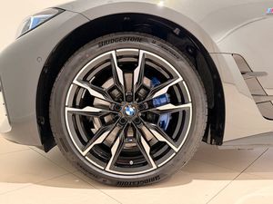 BMW i4 bild 13