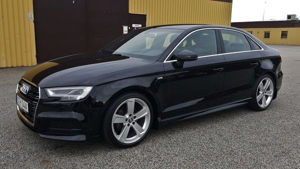 Audi A3 35 TFSI S Tronic 150hk S-Line Sport Edit B&O Cockpit - 2020