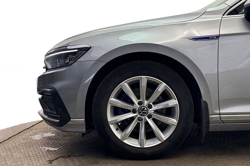 Volkswagen Passat bild 11