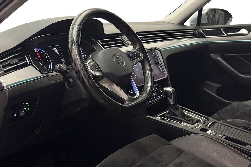 Volkswagen Passat bild 13