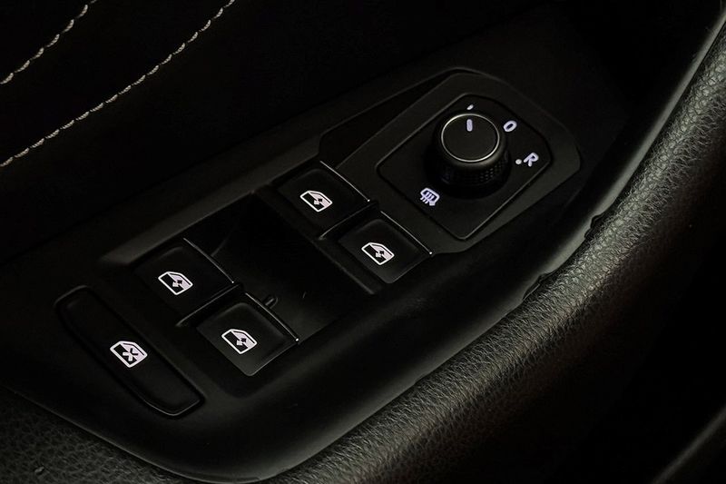 Volkswagen Passat bild 32