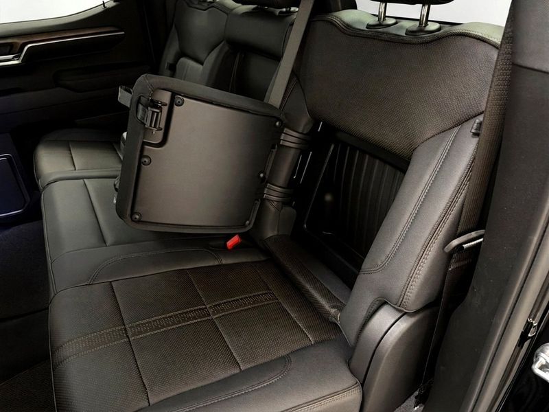 Chevrolet Silverado bild 15