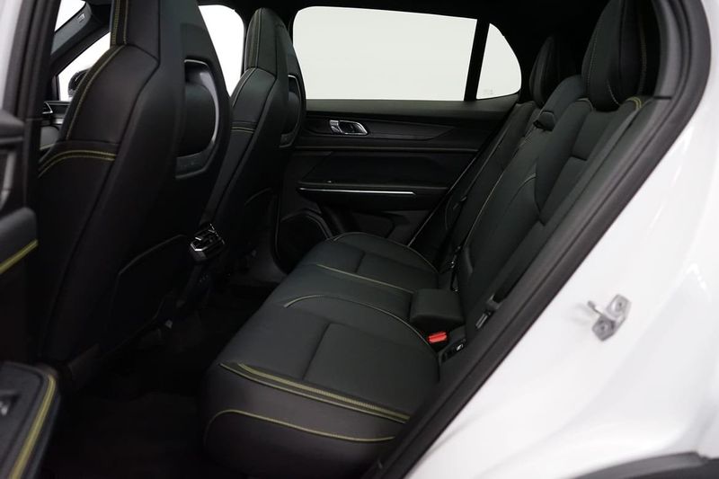 Lynk & Co 01 bild 7