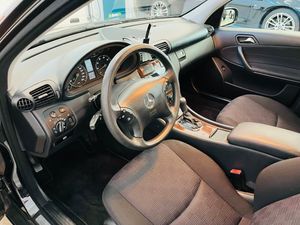 Mercedes C180 bild 16