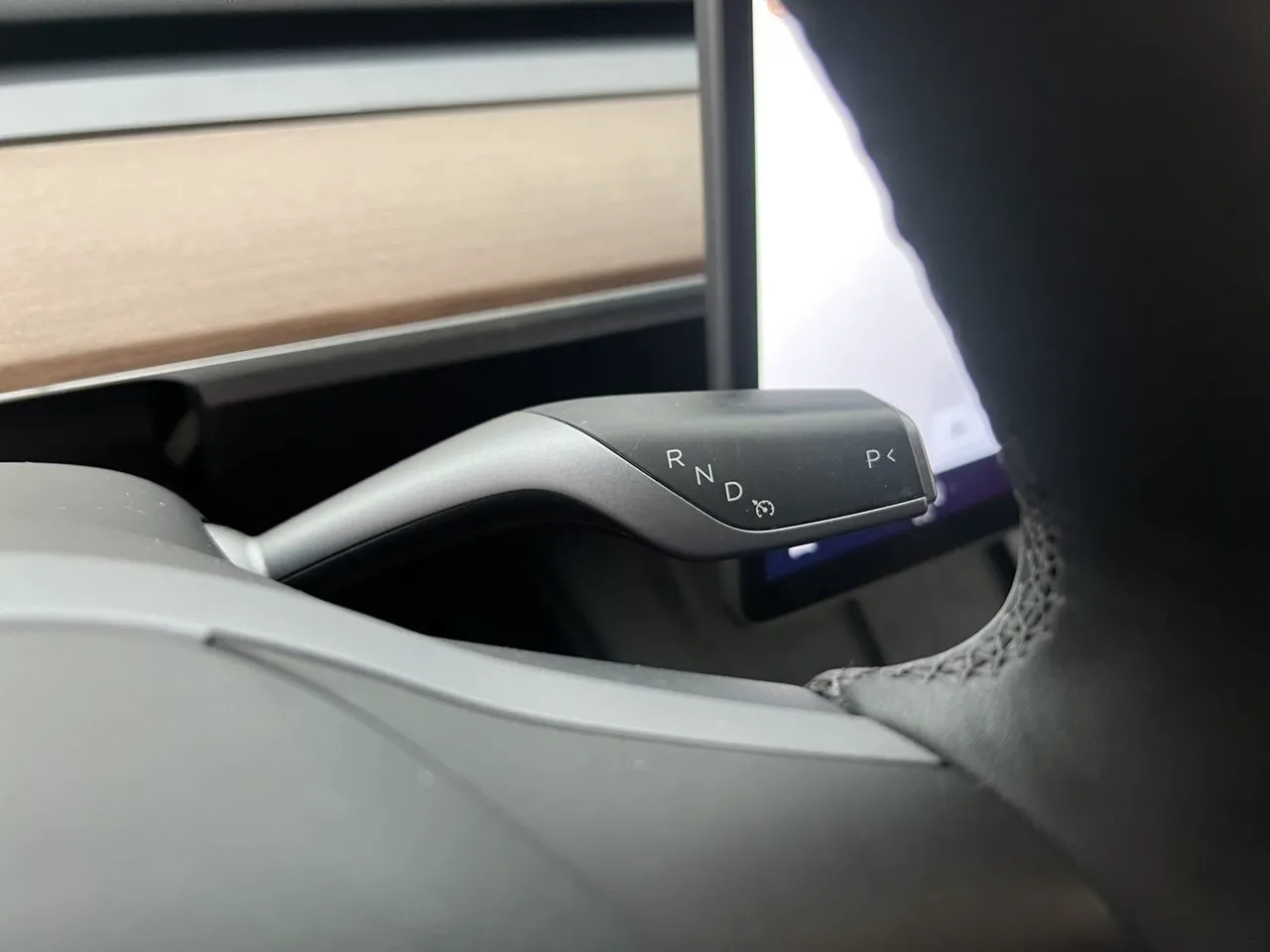 Tesla Model Y bild 15