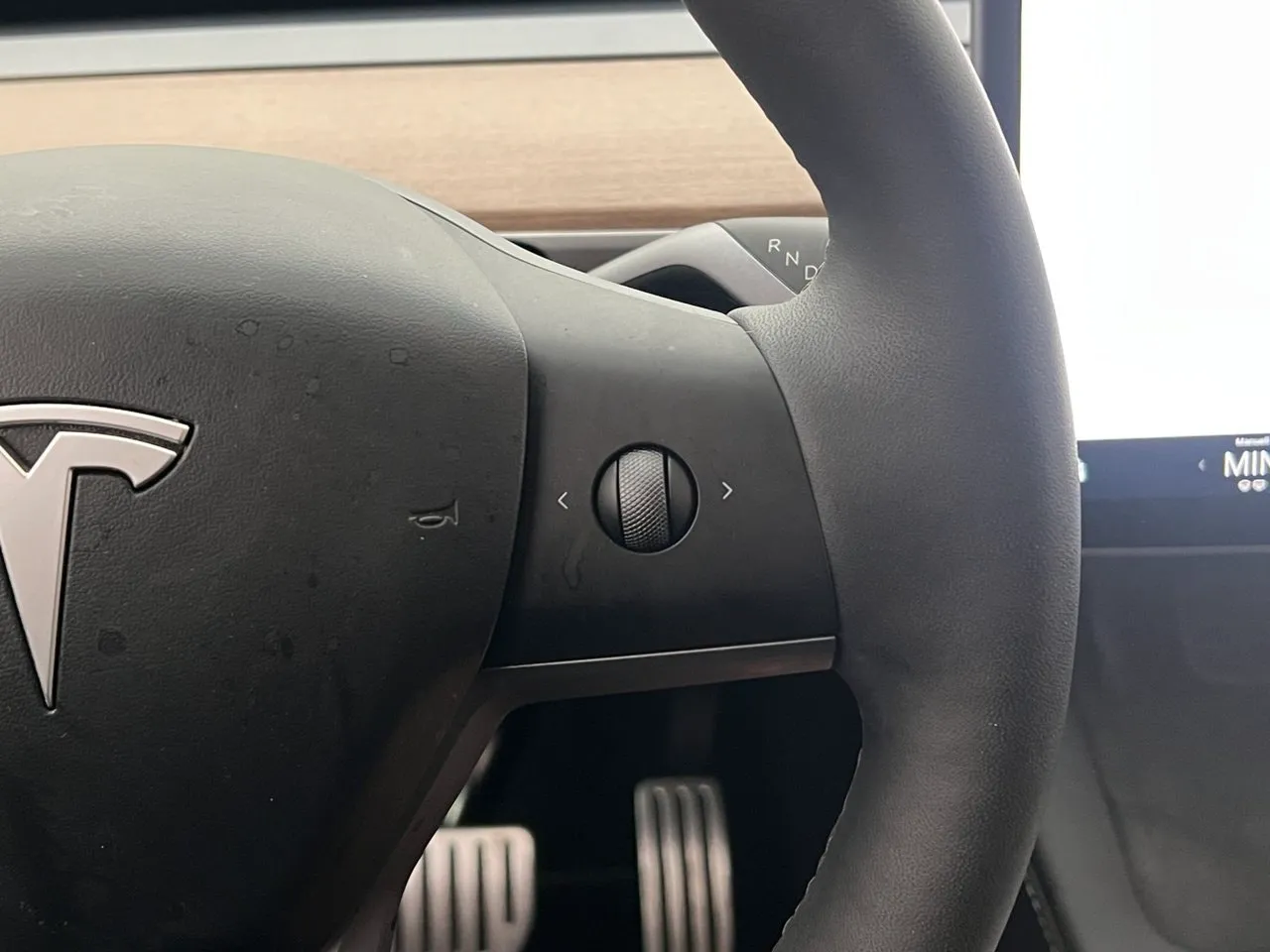 Tesla Model Y bild 14