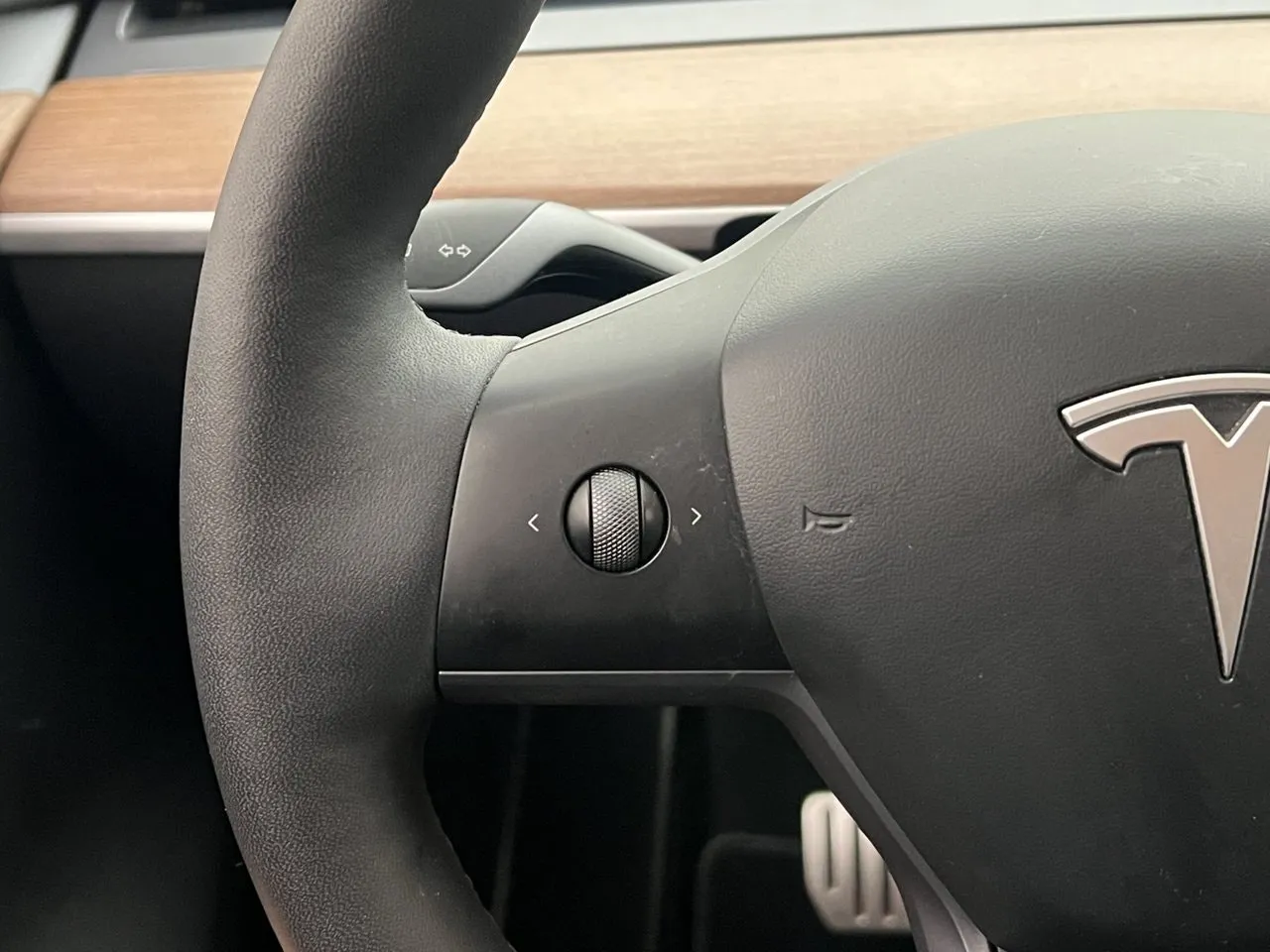 Tesla Model Y bild 13