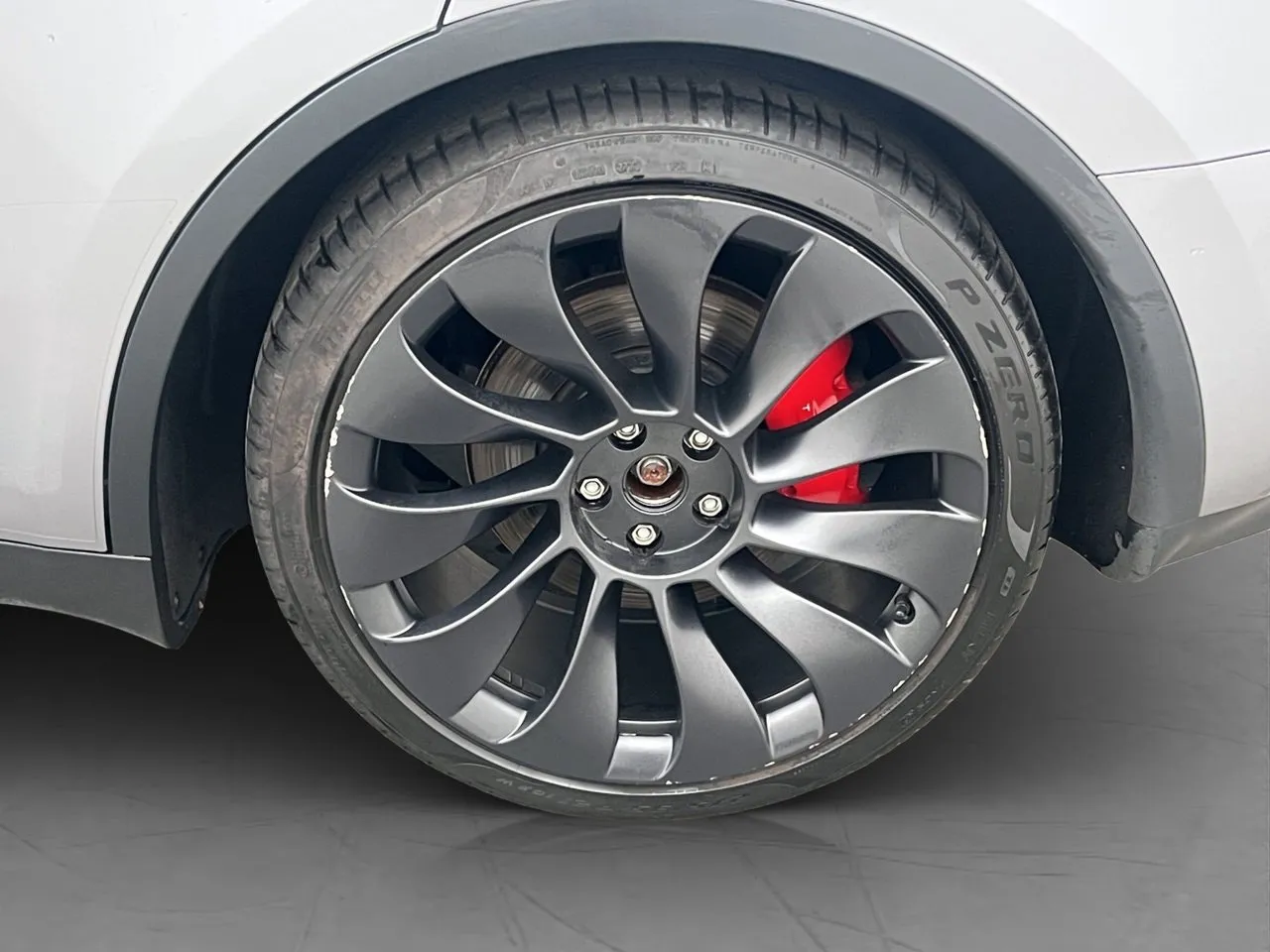 Tesla Model Y bild 34